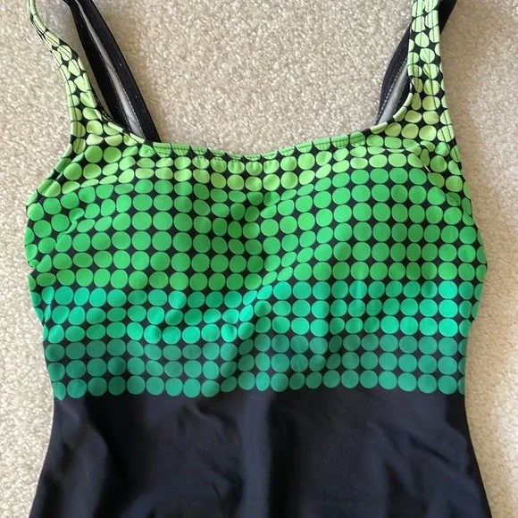 Reebok Women’s One Piece Swimsuit Square Neck Green Ombré Geometric Pattern - Picture 3 of 10